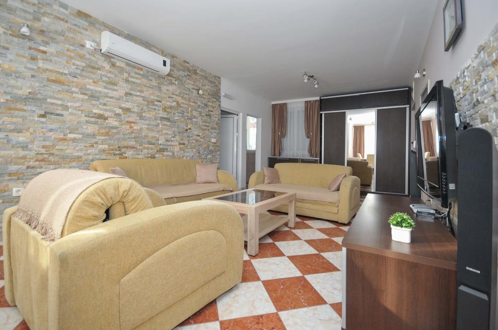 D&d 1 Apartment Budva